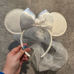 Disney Wedding White Pearl Mouse Ear Headband with Veil